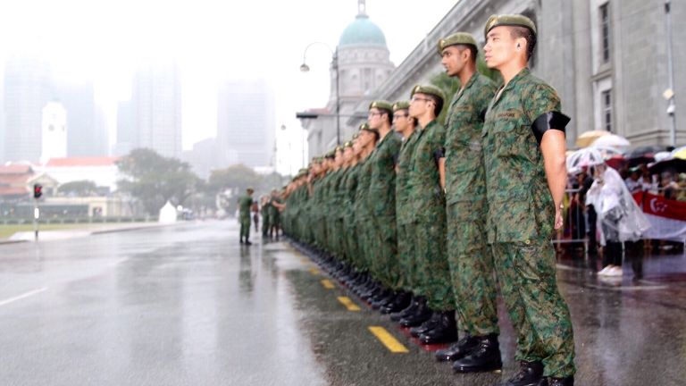 soldiers-in-the-rain-lky