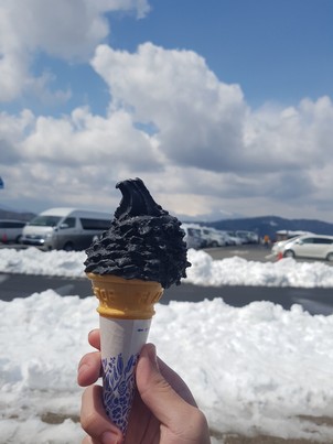 black ice-cream