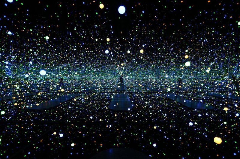 infinity room yayoi kusama