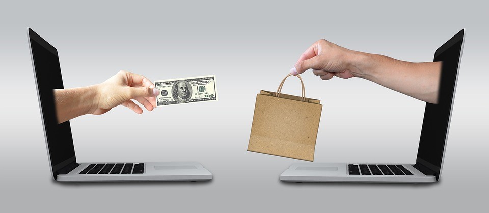 cash-online-shopping-laptop
