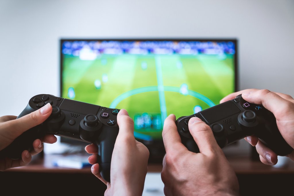 entertainment-ps4-console