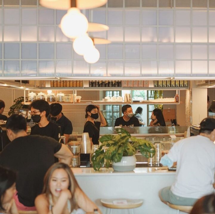 Apollo Coffee Bar, minimalistic cafe